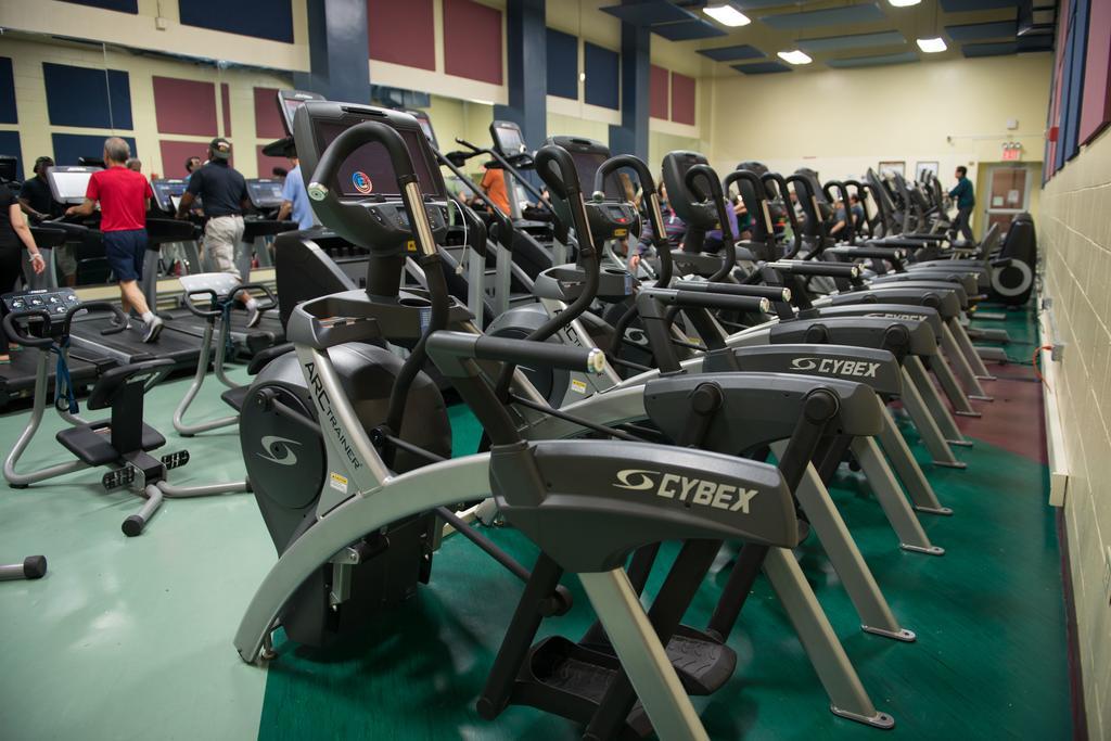 Flushing Ymca Vandrerhjem New York Eksteriør bilde