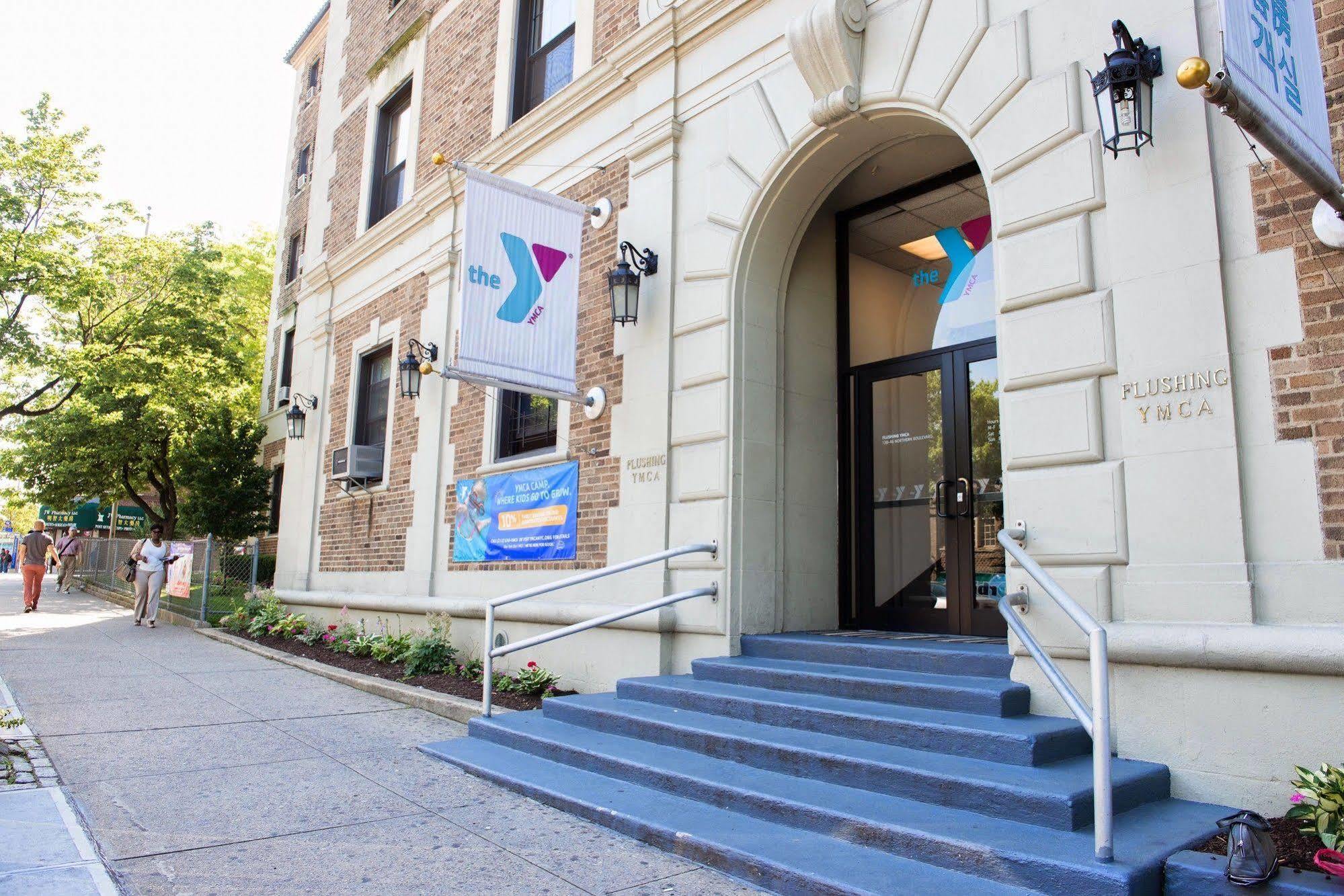 Flushing Ymca Vandrerhjem New York Eksteriør bilde
