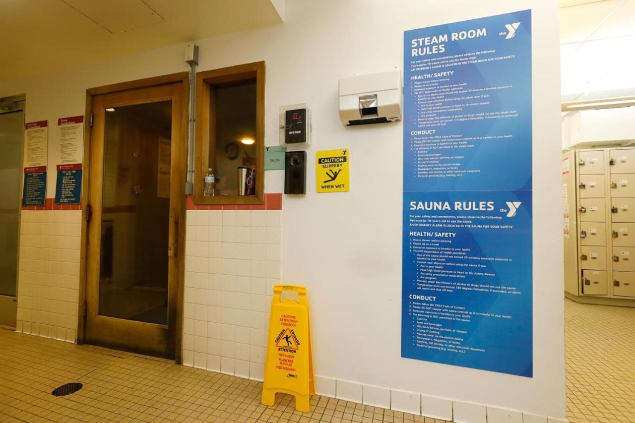 Flushing Ymca Vandrerhjem New York Eksteriør bilde